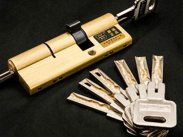 新兴24小时上门开锁公司